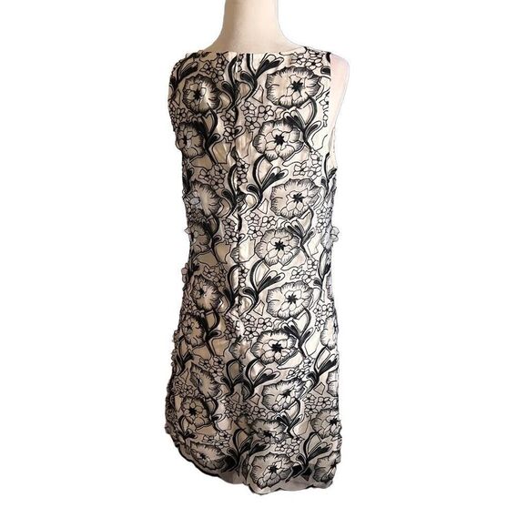 Erin floral black and white sheath dress mini length size 8 EUC - Picture 2 of 4